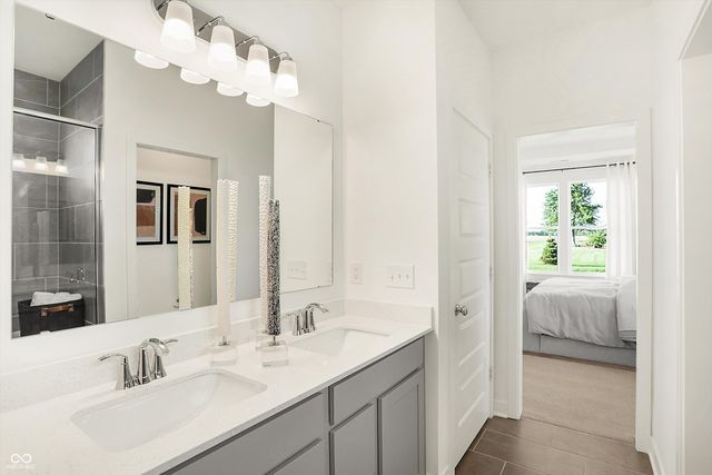 8692 Mills Wood Way, Mccordsville, IN 46055