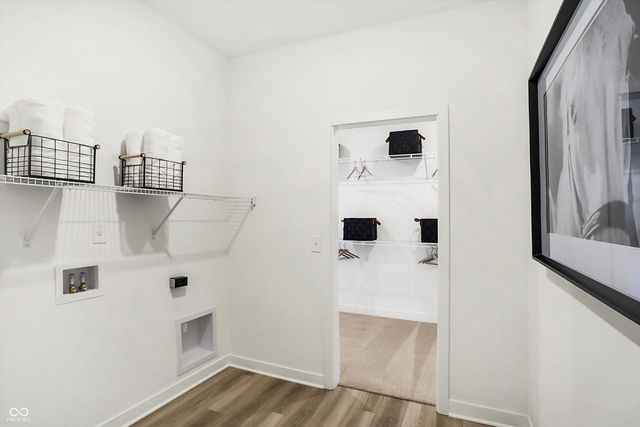 8692 Mills Wood Way, Mccordsville, IN 46055