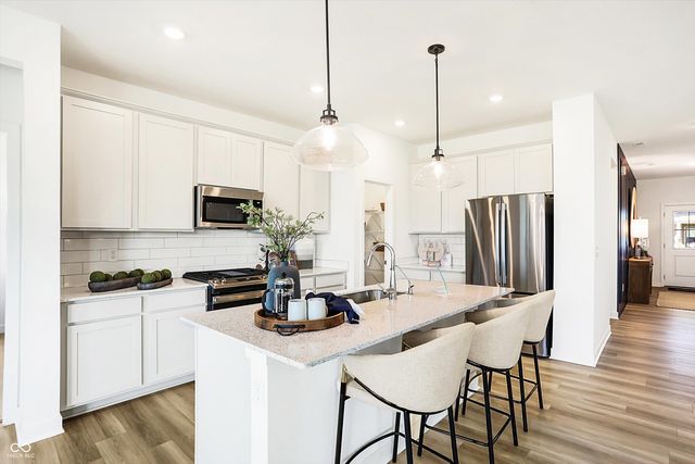 8692 Mills Wood Way, Mccordsville, IN 46055