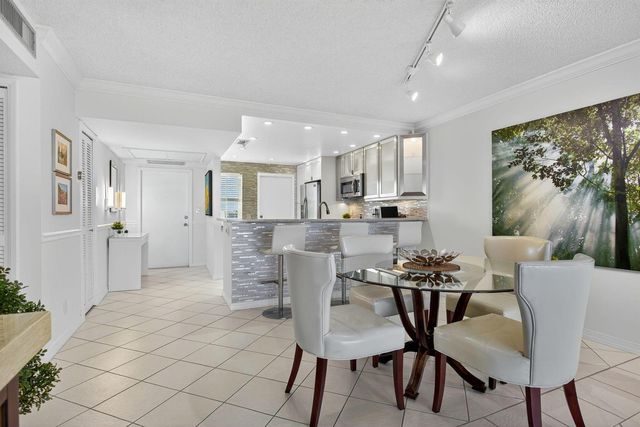 2940 N Course Drive 903, Pompano Beach, FL 33069