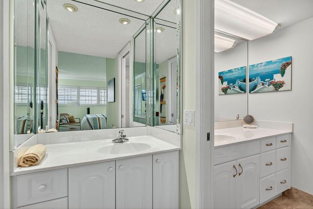 2940 N Course Drive 903, Pompano Beach, FL 33069
