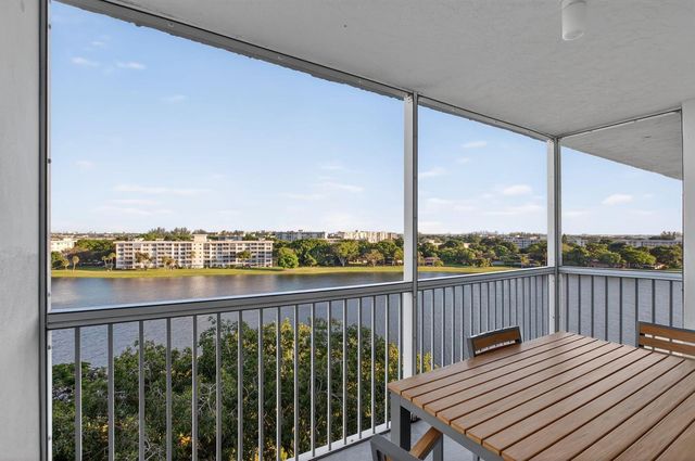 2940 N Course Drive 903, Pompano Beach, FL 33069