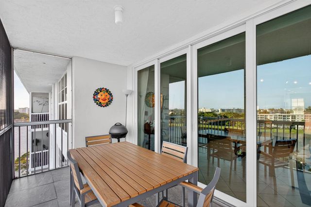 2940 N Course Drive 903, Pompano Beach, FL 33069