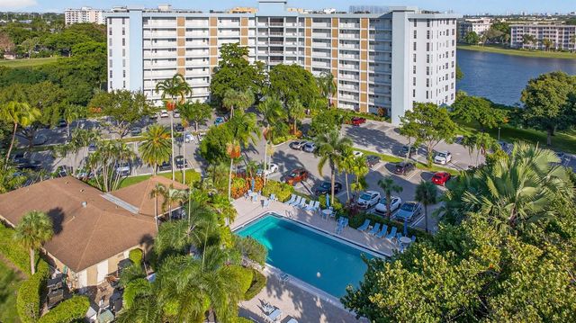 2940 N Course Drive 903, Pompano Beach, FL 33069