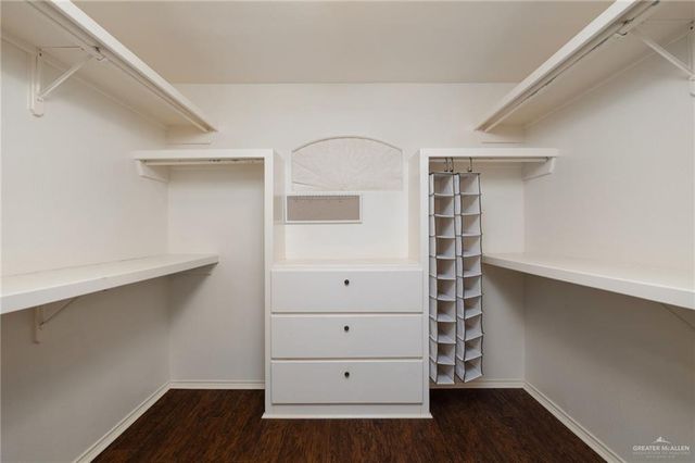 2111 E 25th Street, Mission, TX 78574