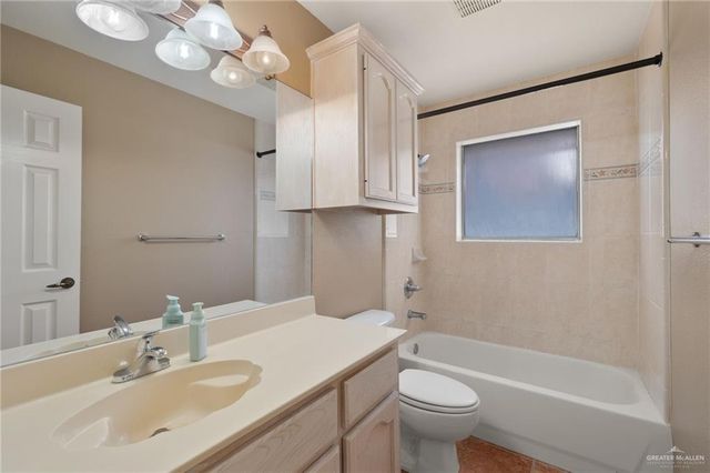 2111 E 25th Street, Mission, TX 78574