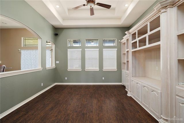 2111 E 25th Street, Mission, TX 78574
