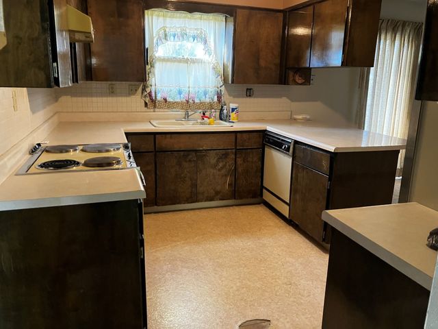 1000 3rd Street, Waukee, IA 50263