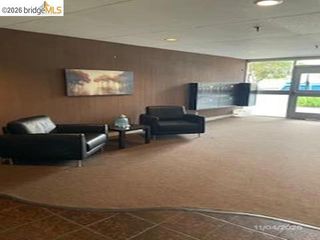 398 Adams St 204, Oakland, CA 94610