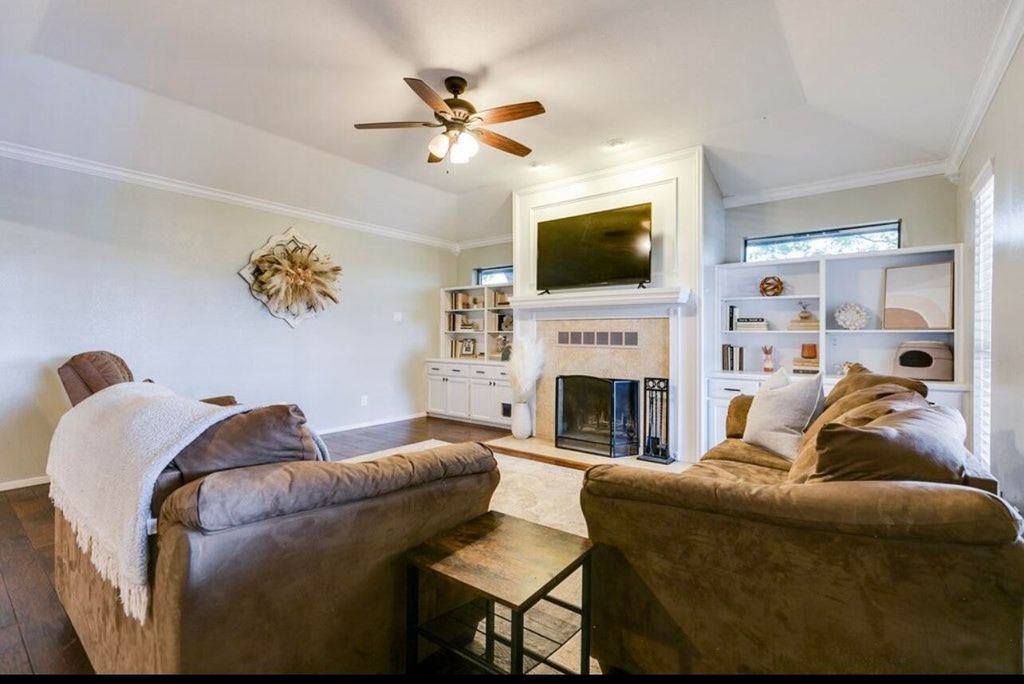 Image 15 of property listing at 1305 N Broadway Street, Mertzon, TX 76941