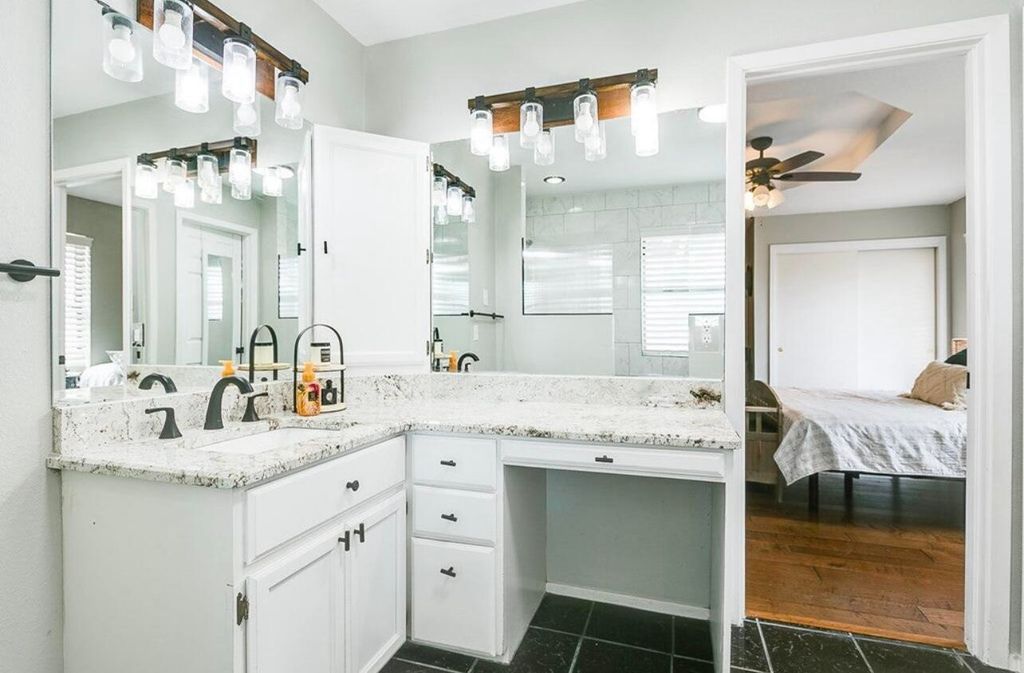 Image 22 of property listing at 1305 N Broadway Street, Mertzon, TX 76941