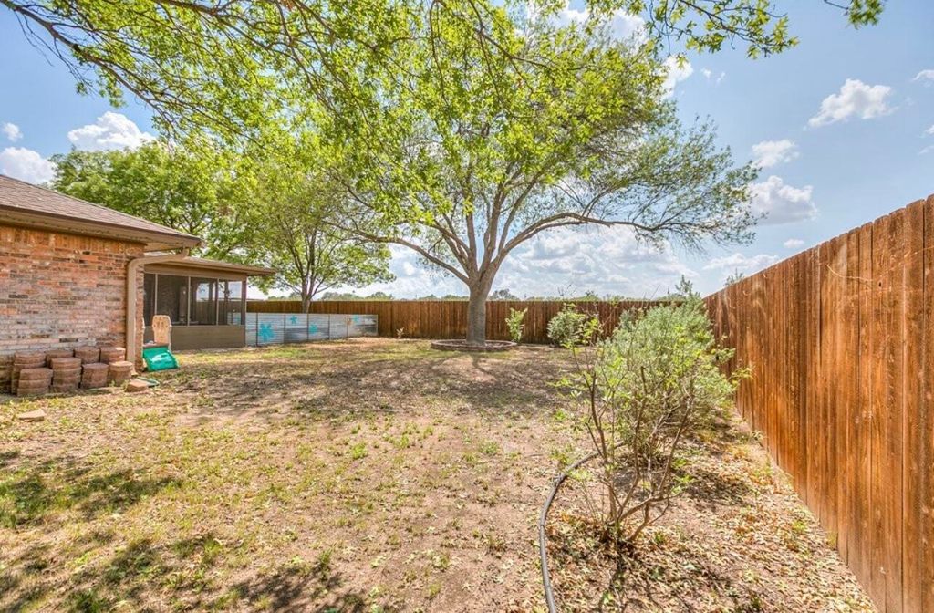 Image 32 of property listing at 1305 N Broadway Street, Mertzon, TX 76941