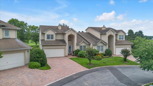363 Altessa Boulevard, Melville, NY 11747
