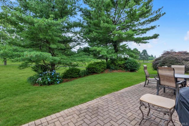 363 Altessa Boulevard, Melville, NY 11747