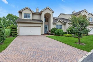 363 Altessa Boulevard, Melville, NY 11747