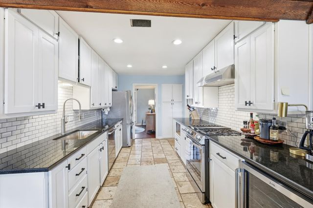 126 Willow Creek, Highland Village, TX 75077