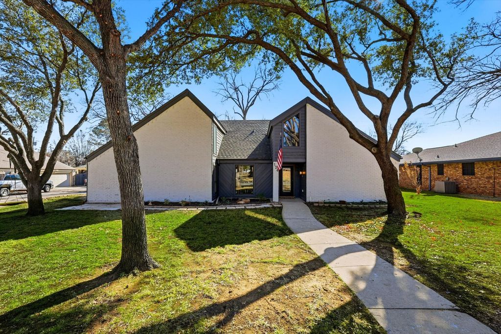 126 Willow Creek, Highland Village, TX 75077