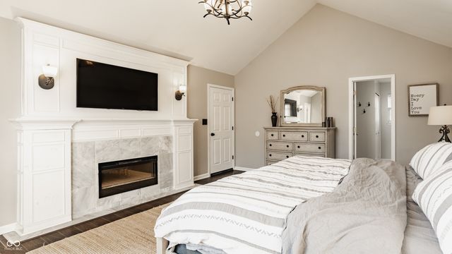 5325 Creekbend Drive, Carmel, IN 46033