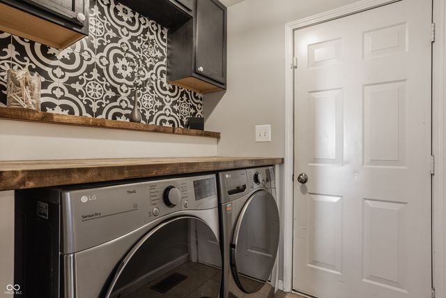 5325 Creekbend Drive, Carmel, IN 46033