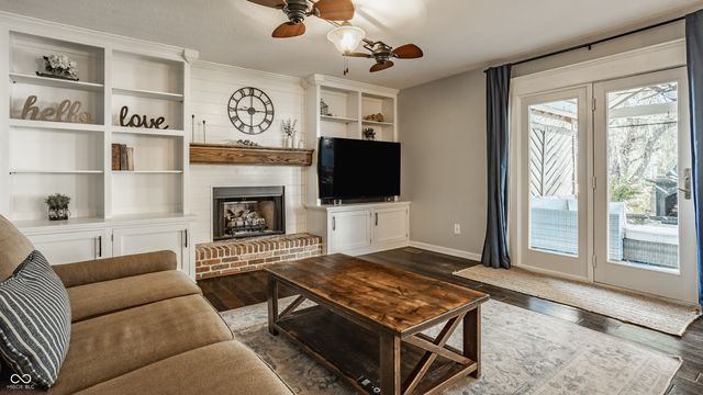 5325 Creekbend Drive, Carmel, IN 46033