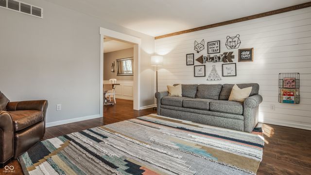 5325 Creekbend Drive, Carmel, IN 46033