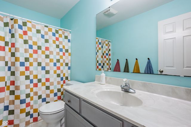 5325 Creekbend Drive, Carmel, IN 46033