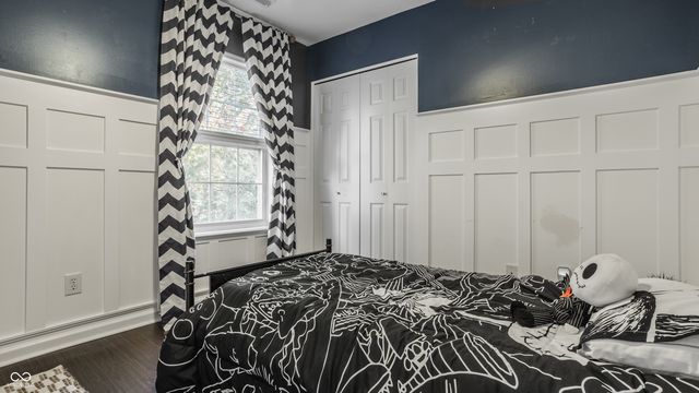 5325 Creekbend Drive, Carmel, IN 46033