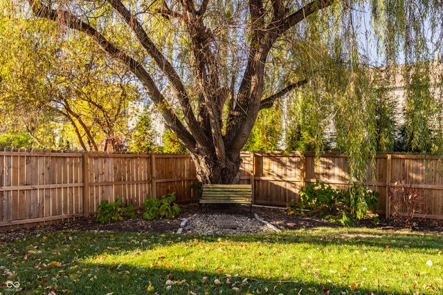 5325 Creekbend Drive, Carmel, IN 46033