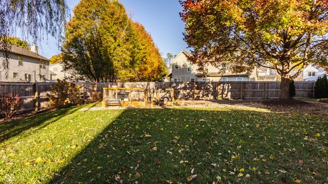 5325 Creekbend Drive, Carmel, IN 46033