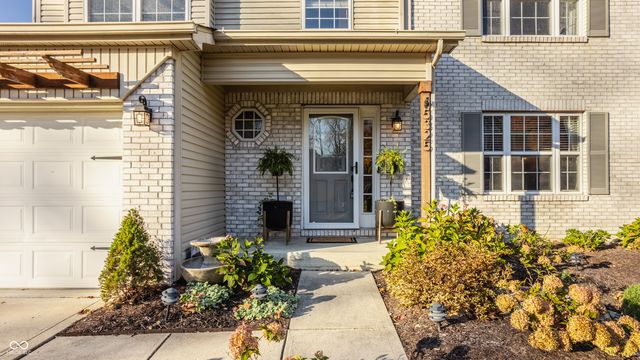 5325 Creekbend Drive, Carmel, IN 46033