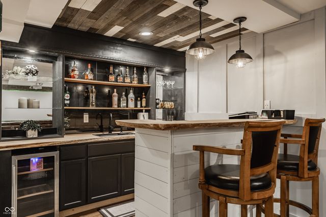 5325 Creekbend Drive, Carmel, IN 46033