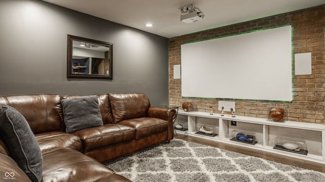 5325 Creekbend Drive, Carmel, IN 46033