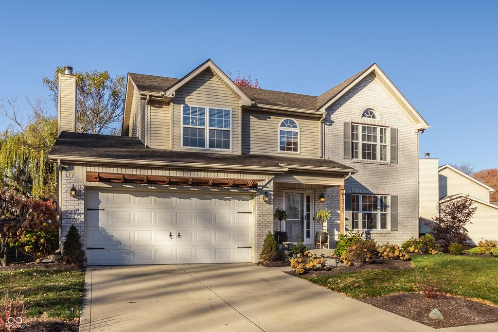 5325 Creekbend Drive, Carmel, IN 46033