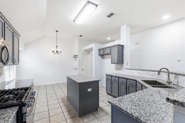 6803 Woodcrest Lane, Sachse, TX 75048