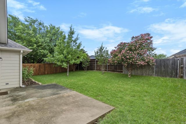 6803 Woodcrest Lane, Sachse, TX 75048