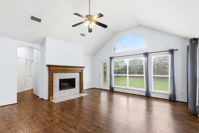 6803 Woodcrest Lane, Sachse, TX 75048