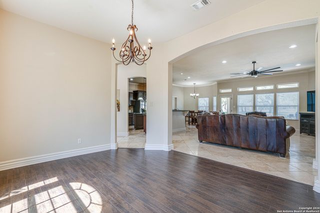 5643 DARMONDALE, San Antonio, TX 78261