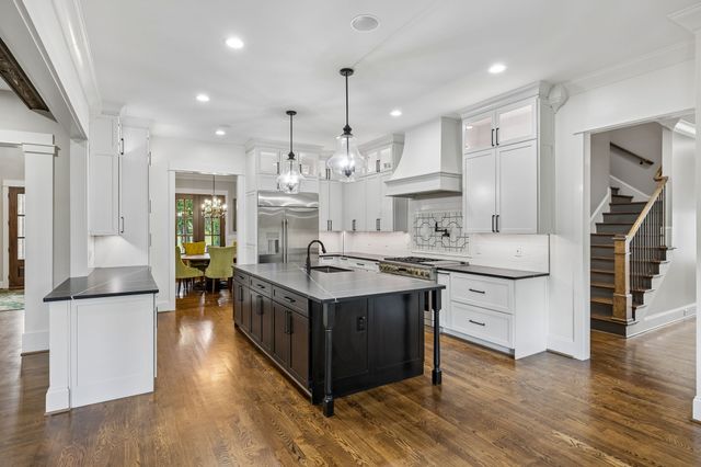 8231 Glover Dr, Brentwood, TN 37027