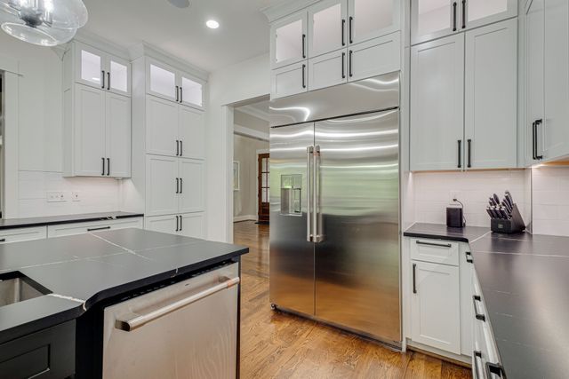 8231 Glover Dr, Brentwood, TN 37027