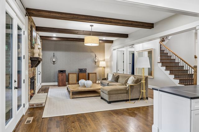 8231 Glover Dr, Brentwood, TN 37027