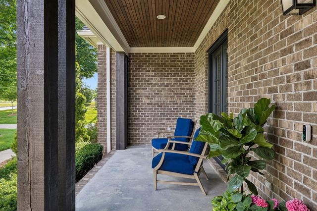 8231 Glover Dr, Brentwood, TN 37027