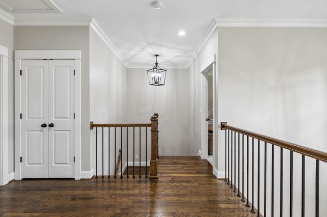 8231 Glover Dr, Brentwood, TN 37027