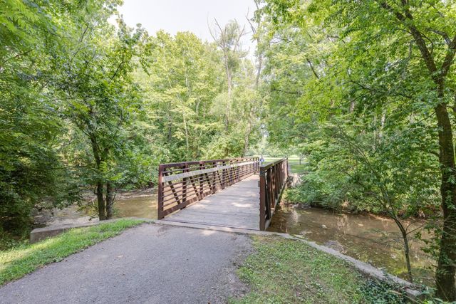 8231 Glover Dr, Brentwood, TN 37027