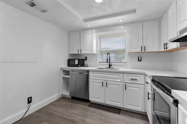 7958 SW 6th St, North Lauderdale, FL 33068