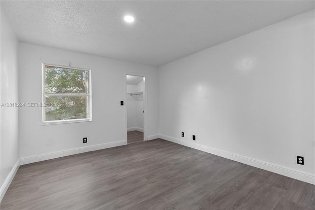 7958 SW 6th St, North Lauderdale, FL 33068