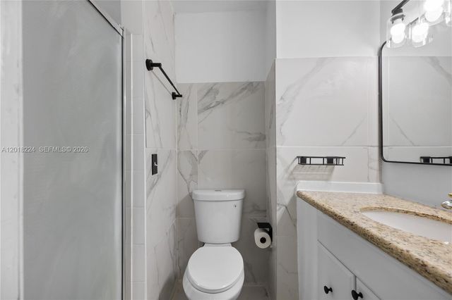 7958 SW 6th St, North Lauderdale, FL 33068