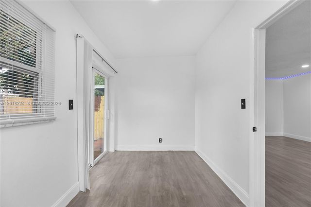 7958 SW 6th St, North Lauderdale, FL 33068