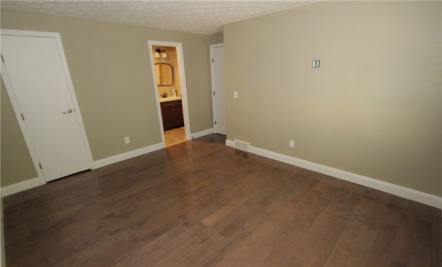 84 Springwood Drive, Webster, NY 14580
