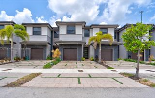 15826 NW 91st Ct 15826, Miami Lakes, FL 33018