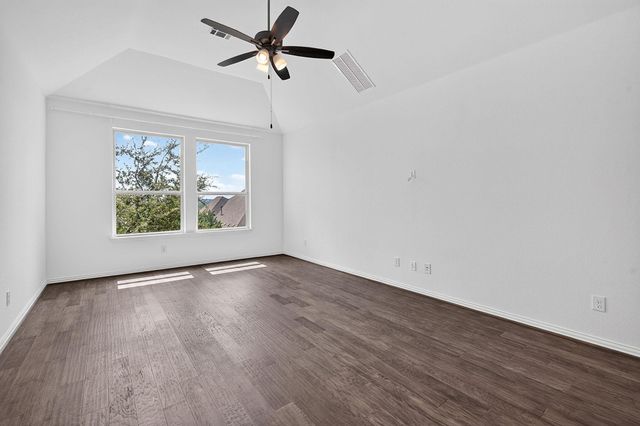 7817 Turnback Ledge TRL, Lago Vista, TX 78645